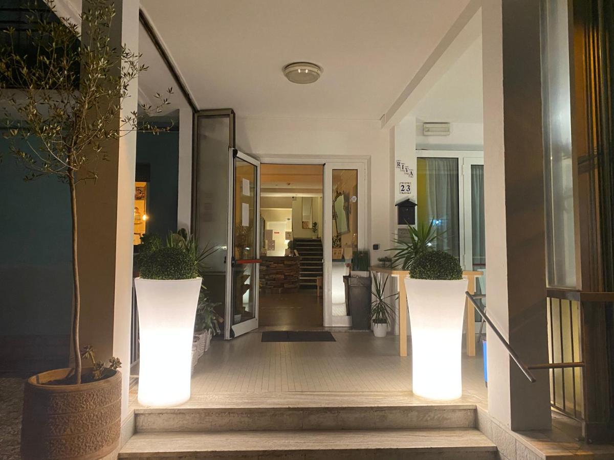 Hotel Riva ริมินี ภายนอก รูปภาพ