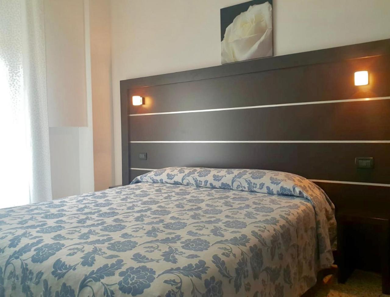 Hotel Riva ริมินี ภายนอก รูปภาพ